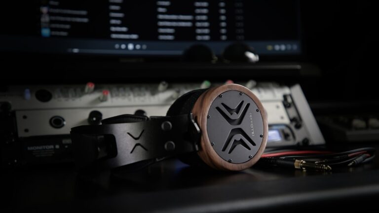 Best Noise-Canceling Headphones Under $300 for 2025